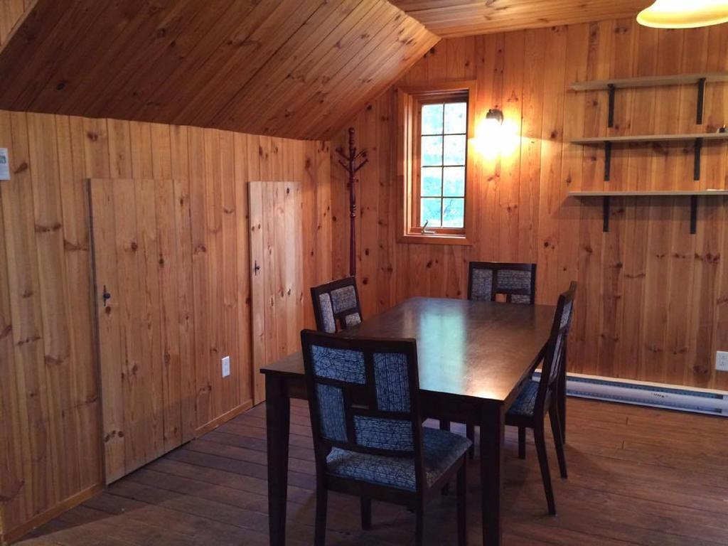 Le Chalet Appartamento Shawinigan Esterno foto