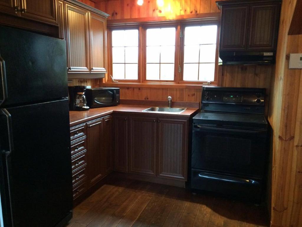 Le Chalet Appartamento Shawinigan Esterno foto