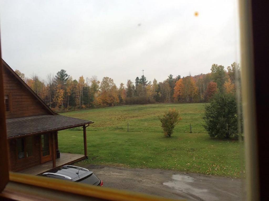 Le Chalet Appartamento Shawinigan Esterno foto