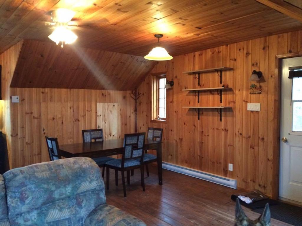 Le Chalet Appartamento Shawinigan Esterno foto